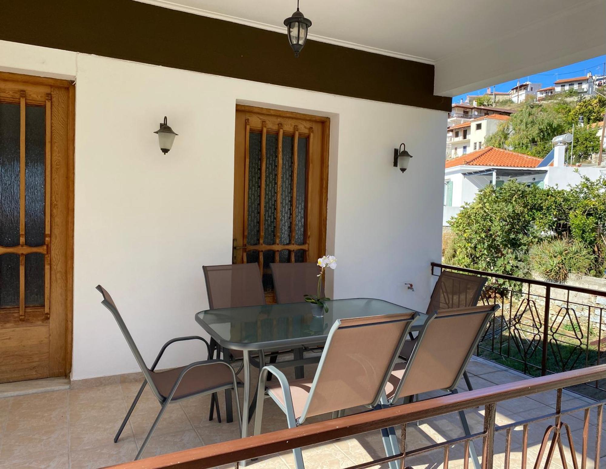 Demie And George Ηouse Villa Loutraki  Exterior photo